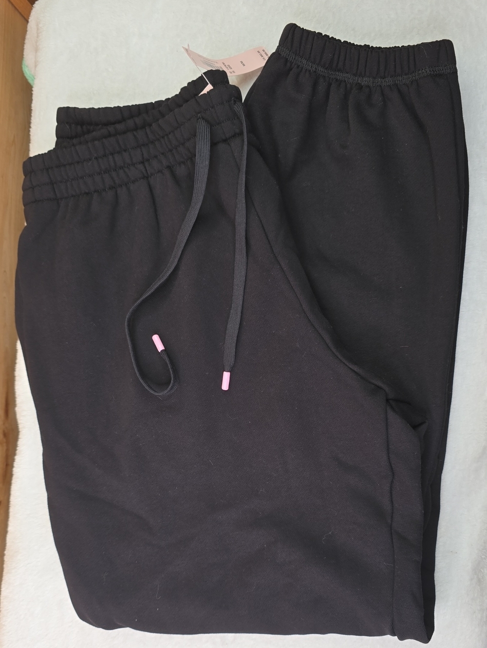 VS Angel Essentials Iconic Fleece Relaxed Jogger Sweatpant Sz Med NWT - Picture 3 of 6
